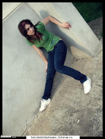 photos with helloi lumea noua imi scuz absentele dar totul aer...mai stiti cum arat cred mai pun