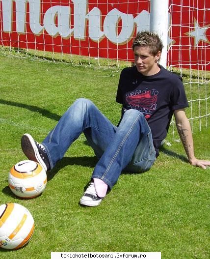 **mama vitrega** m-am gandit sa-l schimb klaus poza aia vede bine nici gasit una mai mare el,asa