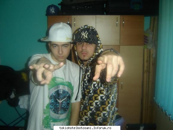 poze prieteni nostri sau persoanele care plac amici