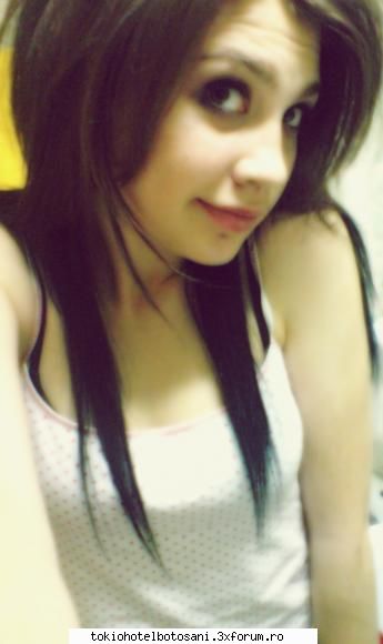 photos with :xa reveniit giiiiaa bine imi pare dragul chair imi era dorr faci poze imi fac poze