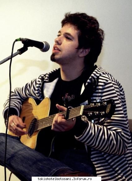 poze jumatatile nuastre etc etc) Admin:)