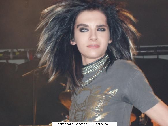 poze bill:scha lalala hac! hac! hac! lol trebuia beau bere inainte concert