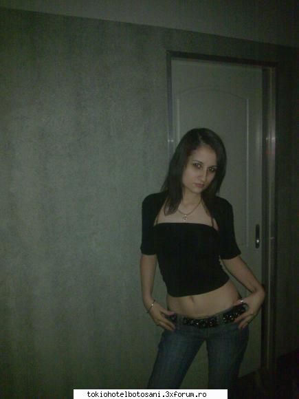 photos with poze facute seara/26 sept)nu era nimeni inca