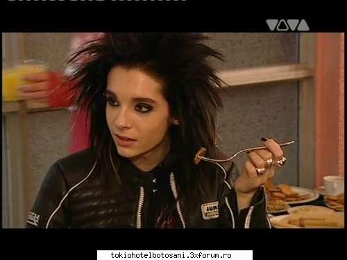 poze bill:ce zici gustav?ca mio scuipat tom vezi ce-i fac Admin:)