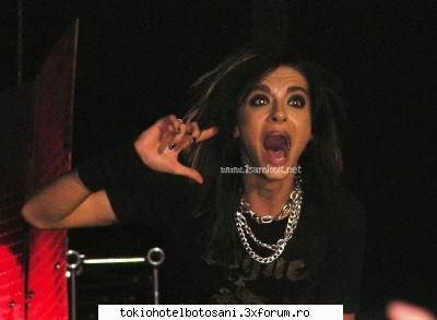 poze zici fata??? Admin:)