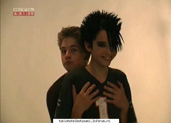 poze georg sau place joc tzatzele mainile plesnesc Admin:)