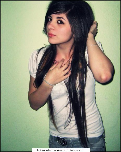 tatyanna ~woo cand mai pus pozeee baga sarite cateva