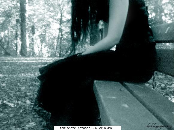 otravit... alice? esti?a: cine altcineva? fugi repede camera inchise usa zgomot pentru intelege mama