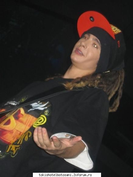 poze tomy comice tom: vrei mah?? dak vrut faca mine obligat-o