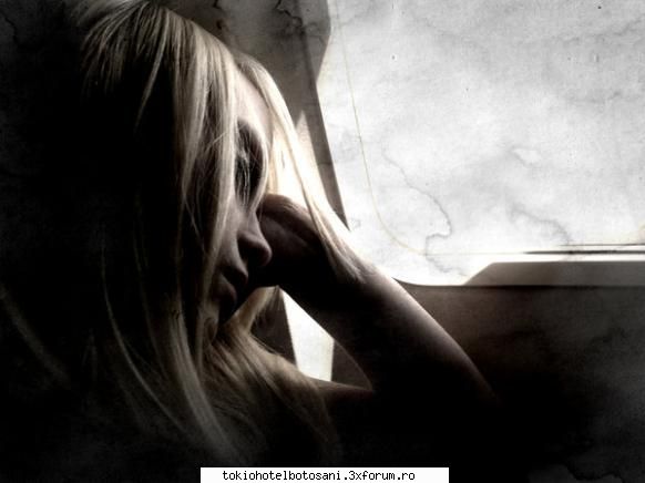 poezii pentru noi trista povestesi trag mine cateodata totul,trag lacrimi, insulte iar lacrimi.si