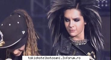 poze bill:tom cand te-ai mai spalat cap??? &nbsp; &nbsp; &nbsp; tocmai vazut paduchi