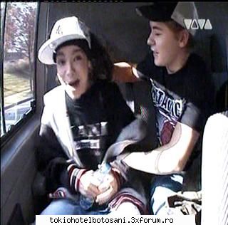 poze tomy comice gustav: vezi foot eutom: nu..stai gustav dau..iti dau apa mea..numai lasa'ma baah