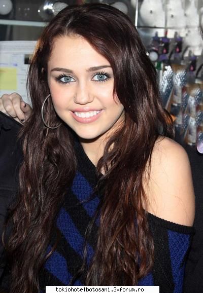miley cyrus miley ray cyrus [1] (pe numele destiny hope cyrus, noiembrie 1992, nashville, tennessee,