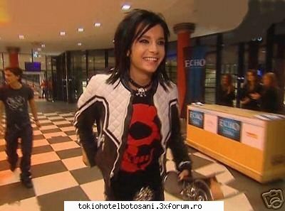 poze luat cad pantalonii &nbsp; &nbsp; Admin:)