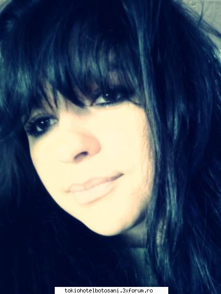 cel mai vesel mos craciu:)) inteleg sunt1 voi dar cont, jtiu am&nbsp; cam exagerat pozika dar chiar