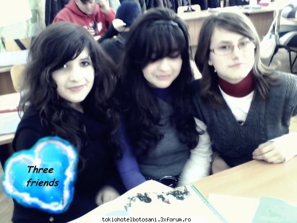 cel mai vesel mos craciu:)) ati gandit bine ...eu sunt doar prietena sora mea....si iubesc foarte