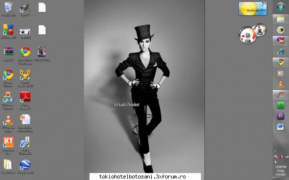 cam asa arata desktopu` meu voastre