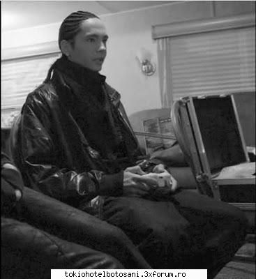 bancuri animale doi scheleti alergau prin cimitir care unu spune-stai dor &nbsp; &nbsp;