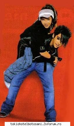 bill:vai frate ce cur sexy mah shi uita-te la o sekunda am crezut ca o tin pe prietena mea in poze