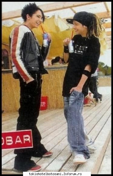 poze bill: aha,deci asha cucerit-o tipa aiatom: mah shi shia dat seama sunt mai mic decat