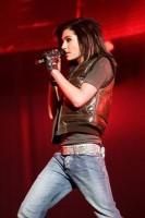 wallpaper cred aici vrea arat vine inspiratia cand isi pune mana acel loc are