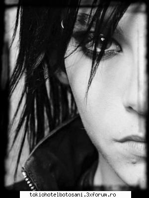 bill gay???? mah vazut revista bravo din spania care bill zicea cateodata asch prefera fiu gay din