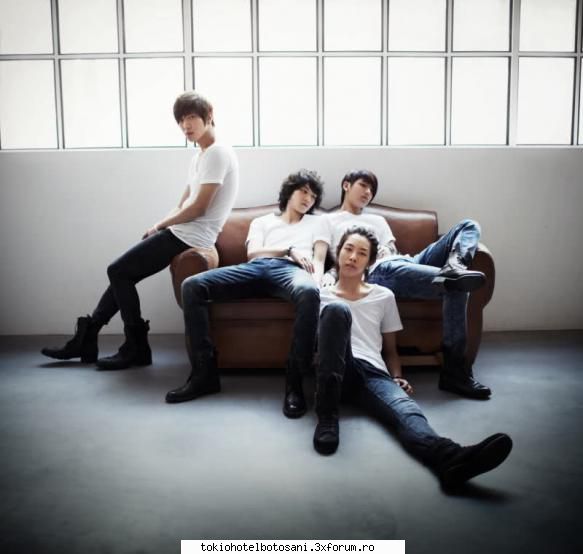 blue. blue (korean: stylized cnblue, are south korean rock band formed seoul 2009. the band consists