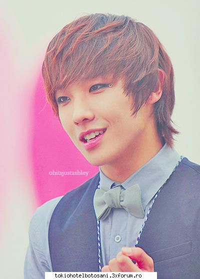 vreau poza. ooo genial <3vreau poza cuuu stiu cineee! hmmm.. gello <3 (zelo)