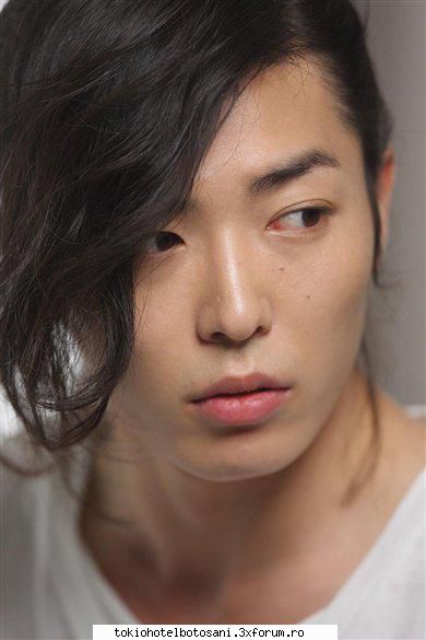 vreau poza. anyway ramane tot poza him chan