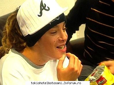 poze tomy comice daca apucam sfarcuri crezi facea mai frumos?mai bill taci inec&nbsp; stii stiu