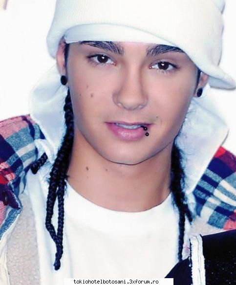 doua destine sal cand era mai sunt user mai trebuie unul atat cati promis! hai useru fic! hai useru