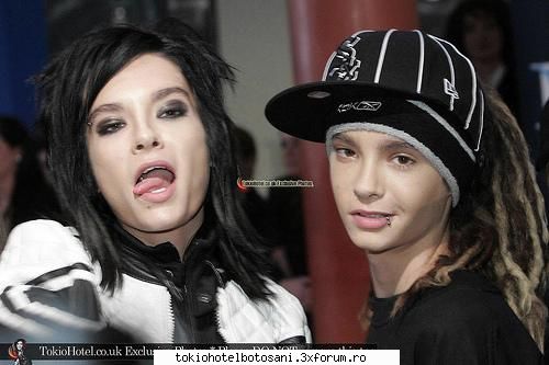 poze bill:aaaar limba lunga am...ia uite Admin:)