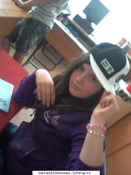 hello meu este madalina puteti imi spuneti maady sau prefeta:sa gandesc tokio hotel hai zic..sunt