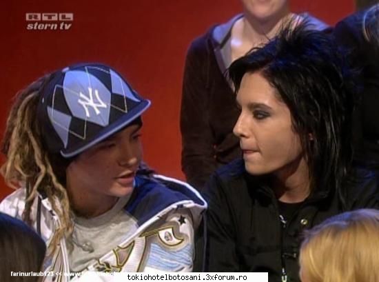 poze bill mai tom acuma inteleg fetele astea mie imi vine iti dau limba!! tom: vezi`ti limba acolo