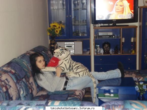 photos with sare tom mine dak mai stau asa! &nbsp; &nbsp;