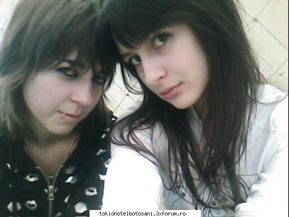 photos with kiar doua &nbsp; intrebe dak sunt emo pentru nu's >.<