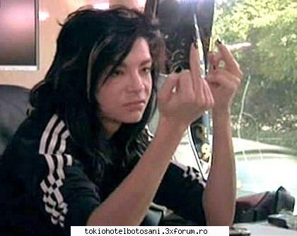 poze buna surioara mea kaulitza bill: mai fraiere care strigi acolo, stii daca iti arat asa ridica