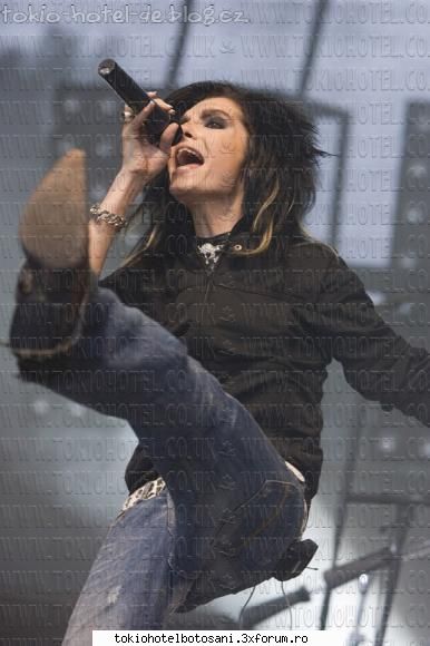 poze bill:un sut mareeee rebedisti Admin:)