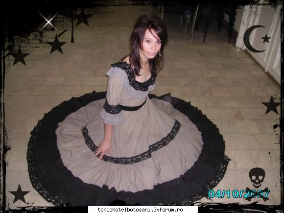 photos with promenada costumelor epok ahhh