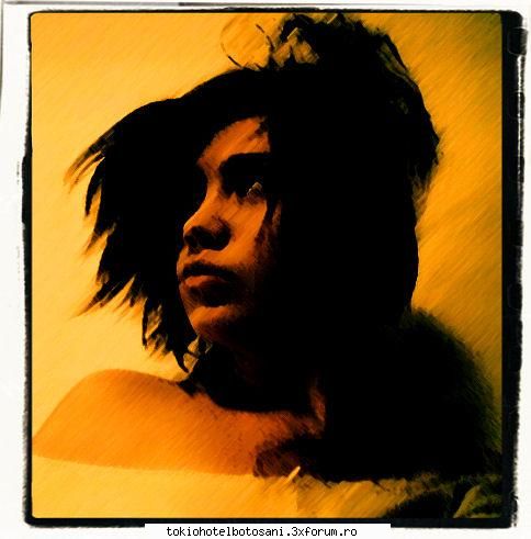 photos with v`am zis are par asa fin moale ziceti poza asta