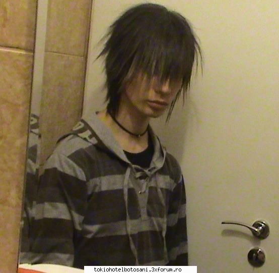 speranta moare ultima... sfarsit next cat stat gandit ... ...se sarutau continuu, orele treceau