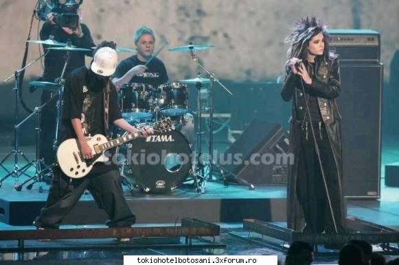 pozzze th(pe scena):x :x::x:xx: &nbsp; &nbsp;