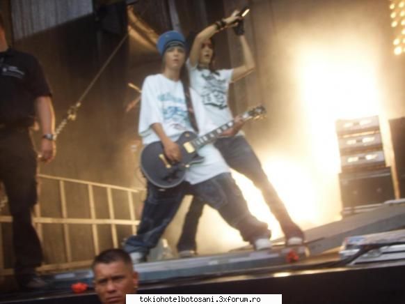 pozzze th(pe scena):x mai mancat