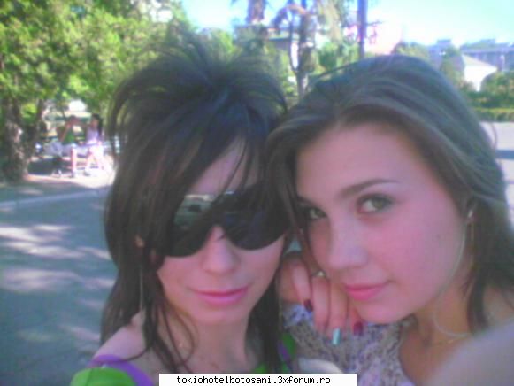 photos with &nbsp; &nbsp; eka !!! unghii aveam