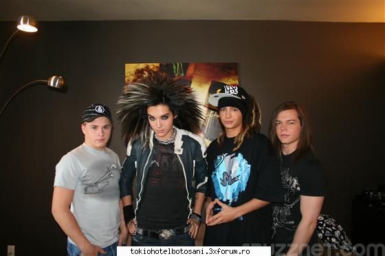 pozzze th(pe scena):x zuper &nbsp; &nbsp;