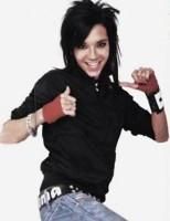 poze bill: hey! pui mine??? vezi stiu karate