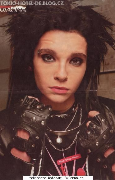 24 de secrete despre bill - vau cam incins secretele lui Bill.Unele le stiam - Bill Kaulitz(vocal)