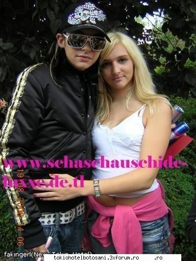 Are defecte? - )))eu nustiu cum se cheama "gandacu`" de pe fox - Bill Kaulitz(vocal)