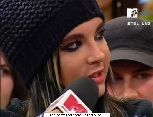 Bill are oreion??/ - Mada O - Bill Kaulitz(vocal)