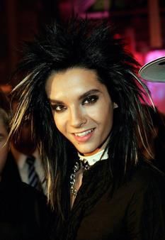 Bill blond - hmmm...il face prea feminin...ii sta mai bine - Bill Kaulitz(vocal)